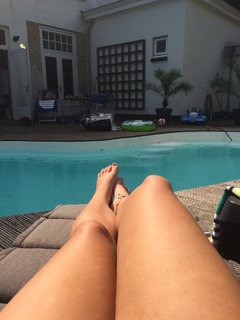 Dee van der Zeeuw feet photo 3