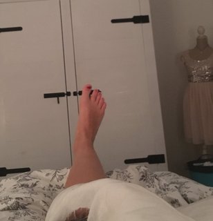 Dee van der Zeeuw feet photo 2