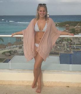 Dee van der Zeeuw feet photo 13