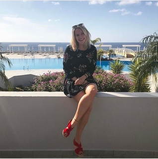 Dee van der Zeeuw feet photo 8