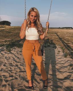Dee van der Zeeuw feet photo 10