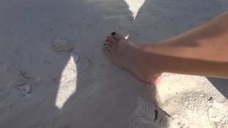 Dee van der Zeeuw feet photo 14