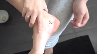 Dee van der Zeeuw feet photo 16