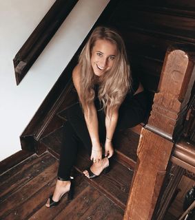 Dee van der Zeeuw feet photo 12