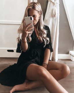 Dee van der Zeeuw feet photo 4