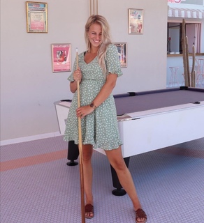 Dee van der Zeeuw feet photo 6
