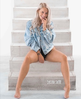 Dee van der Zeeuw feet photo 20