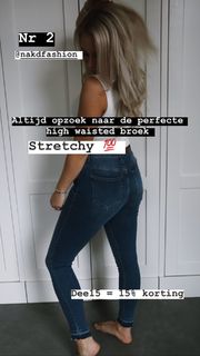 Dee van der Zeeuw feet photo 4
