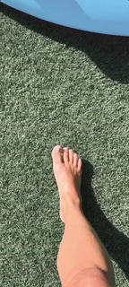 Dee van der Zeeuw feet photo 12