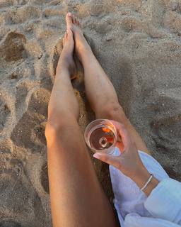Dee van der Zeeuw feet photo 12