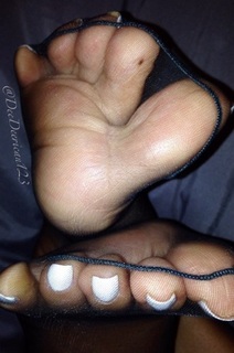 Deedee Rican feet photo thumbnail