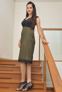 Deeksha Panth feet photo 16
