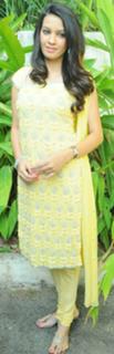 Deeksha Panth feet photo 1
