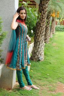 Deeksha Panth feet photo 2