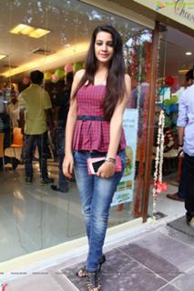 Deeksha Panth feet photo 6