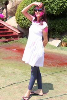 Deeksha Panth feet photo 14
