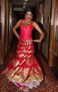 Deeksha Panth feet photo 6