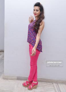 Deeksha Panth feet photo 20