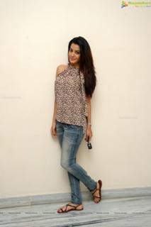 Deeksha Panth feet photo 1