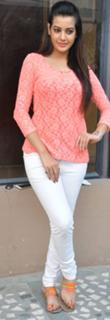 Deeksha Panth feet photo 4
