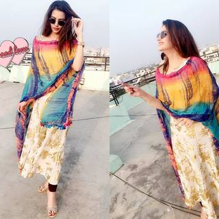 Deeksha Panth feet photo 7