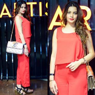 Deeksha Panth feet photo 6