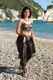 Deeksha Seth feet photo 18