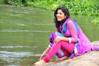 Deeksha Seth feet photo 1