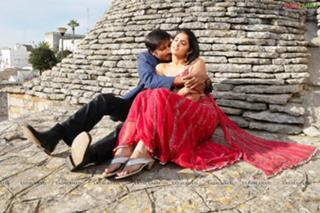 Deeksha Seth feet photo 12