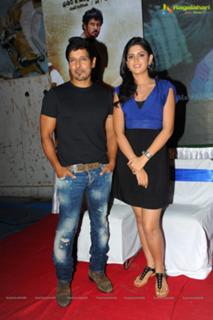 Deeksha Seth feet photo 10