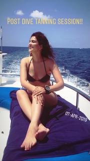 Deeksha Seth feet photo 7
