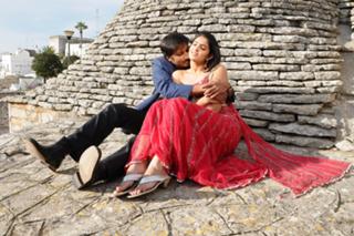 Deeksha Seth feet photo 7