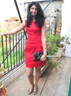 Deeksha Seth feet photo 11