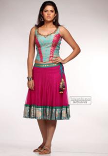 Deeksha Seth feet photo 9