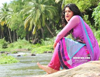 Deeksha Seth feet photo 5