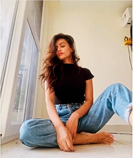 Deep Sehgal feet photo 12