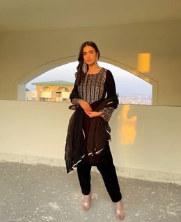 Deep Sehgal feet photo 6
