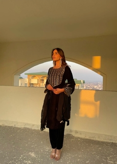 Deep Sehgal feet photo 2