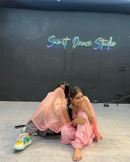 Deep Sehgal feet photo 6