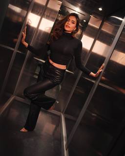 Deep Sehgal feet photo 10