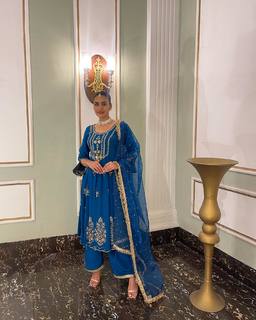 Deep Sehgal feet photo 17