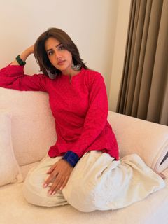 Deep Sehgal feet photo 3