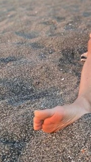 Deepika Mehta feet photo 3