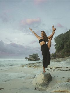 Deepika Mehta feet photo 8