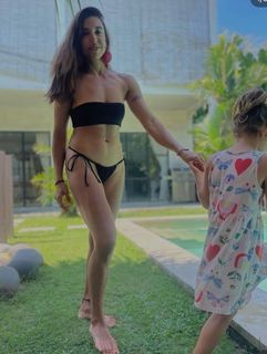 Deepika Mehta feet photo 4