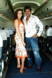 Deepika Padukone feet photo thumbnail