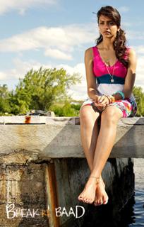 Deepika Padukone feet photo thumbnail