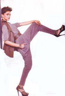 Deepika Padukone feet photo thumbnail