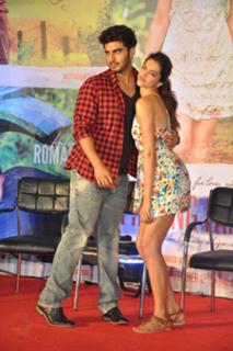 Deepika Padukone feet photo thumbnail