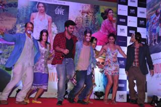 Deepika Padukone feet photo thumbnail